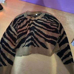 Brand new never worn American Eagle sweater